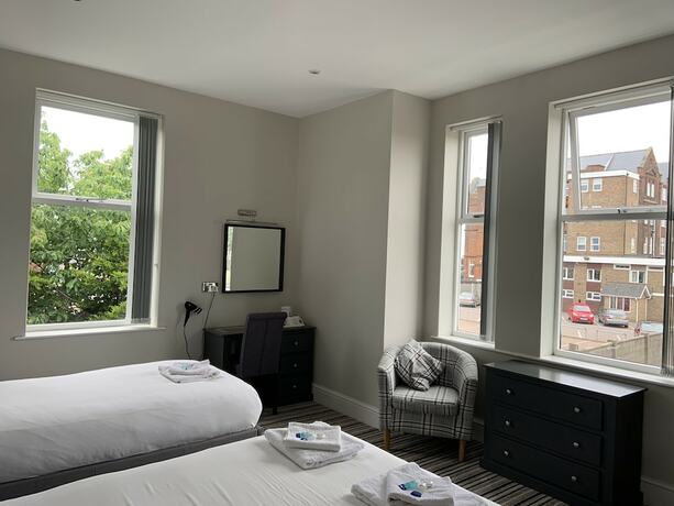 Imagen de la habitación del Hotel Arona Guest. Foto 19