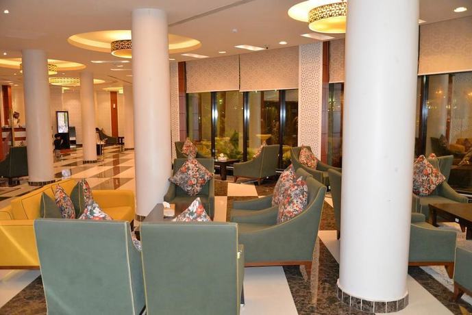 Imagen de los interiores del Hotel Aronani. Foto 17