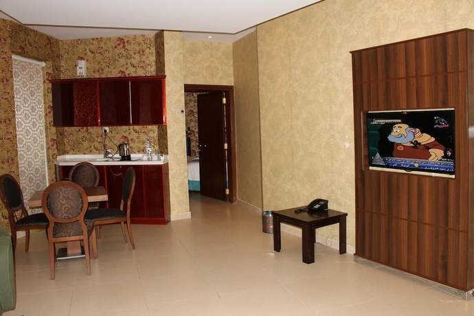 Imagen de la habitación del Hotel Aronani. Foto 9