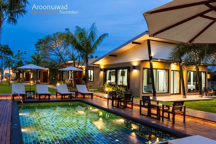 Imagen de la piscina del Hotel Aroonsawad Riverview Resort. Foto 18