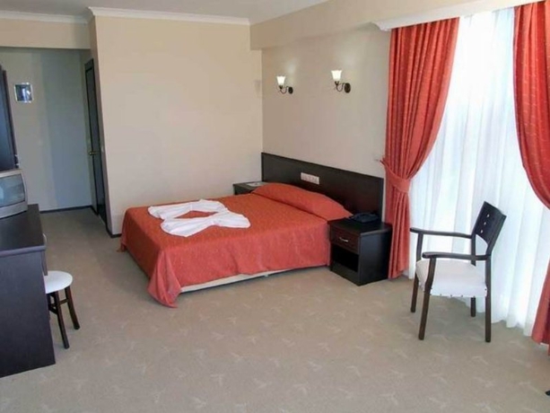 Imagen general del Hotel Arora. Foto 7