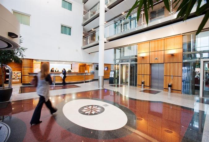 Imagen de los interiores del Hotel Arora Gatwick. Foto 12