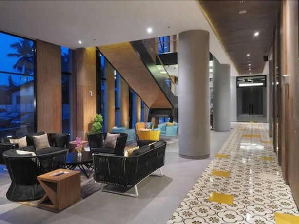 Imagen de los interiores del Hotel Arosa Jakarta. Foto 34
