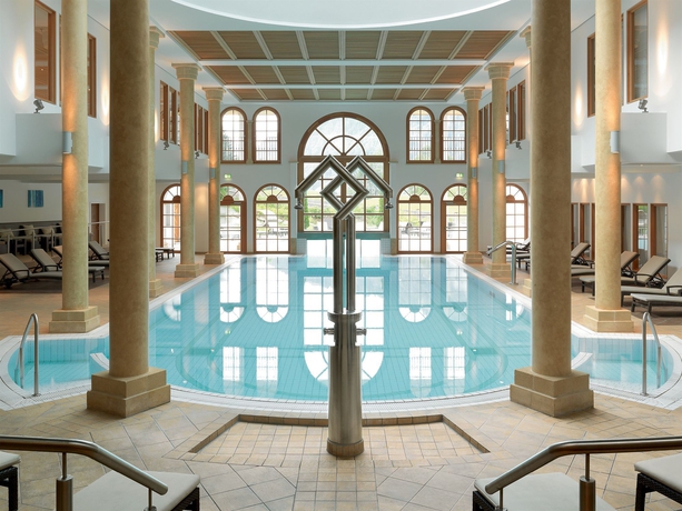 Imagen de la piscina del Hotel A-rosa Kitzbühel. Foto 14