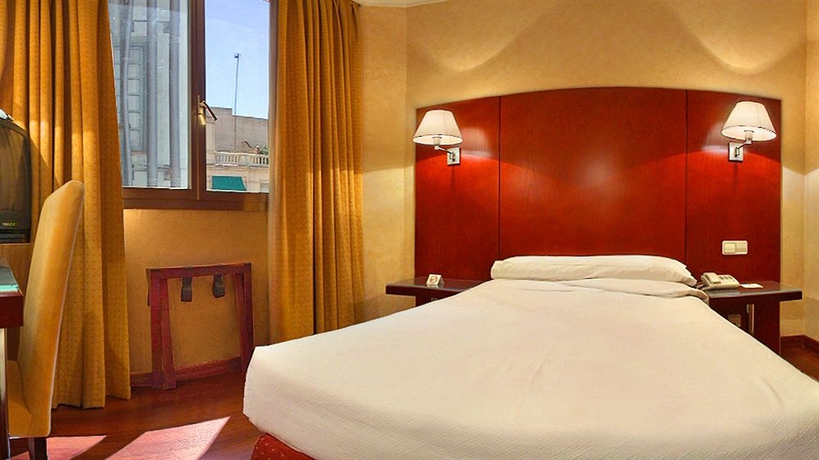 Imagen de la habitación del Hotel Arosa, Madrid. Foto 3