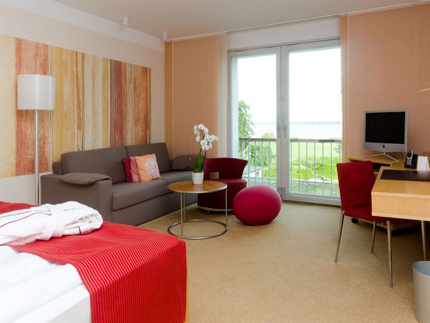 Imagen de la piscina del Hotel A-rosa Travem&uuml;nde, Lubeck. Foto 16