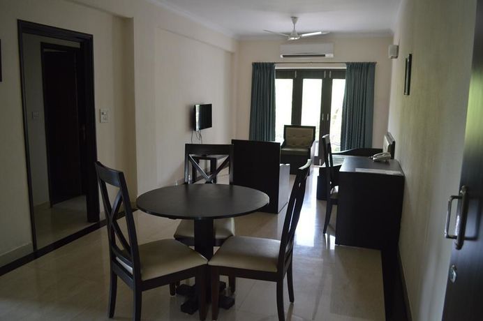 Imagen de la habitación del Hotel Arotel Rooms And Suites. Foto 6