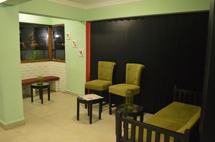 Imagen del bar/restaurante del Hotel Arotel Rooms And Suites. Foto 2