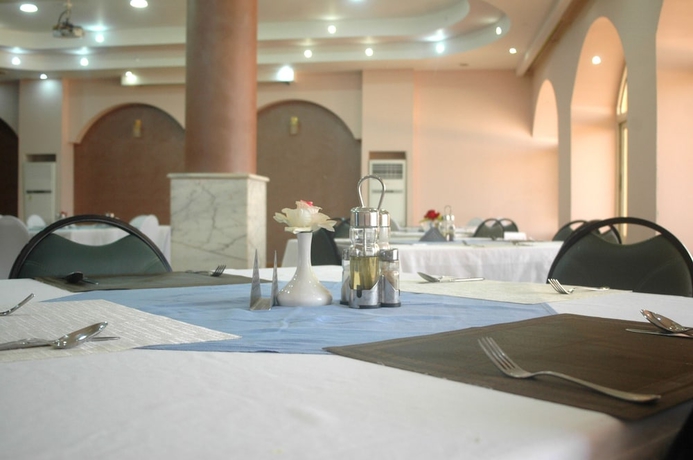 Imagen del bar/restaurante del Hotel Arous El Bahr. Foto 5