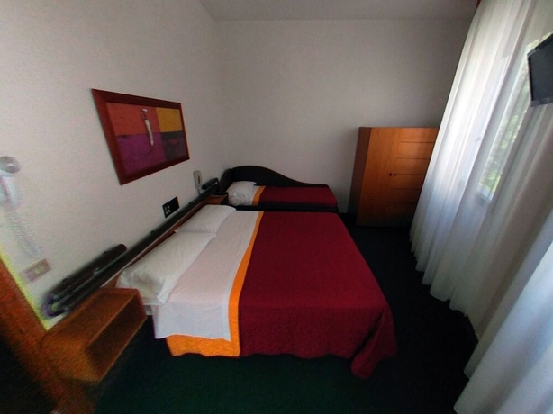 Imagen de la habitación del Hotel Arpa. Foto 8