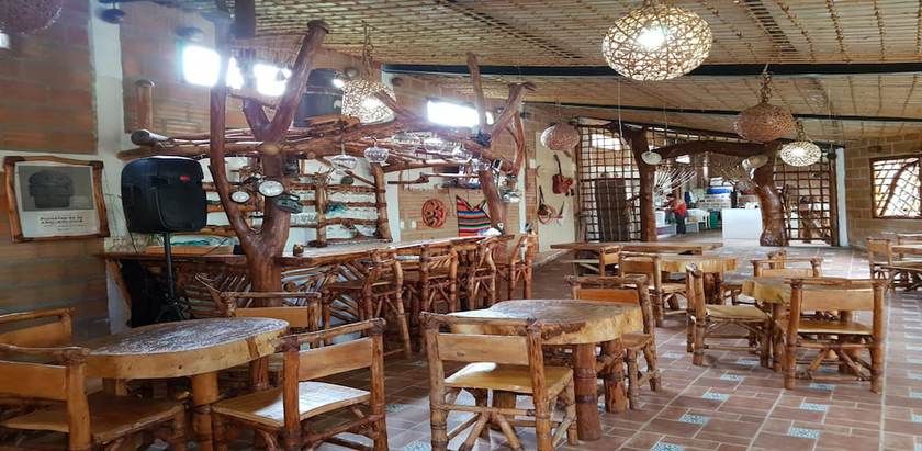 Imagen del bar/restaurante del Hotel Arqueologico. Foto 9