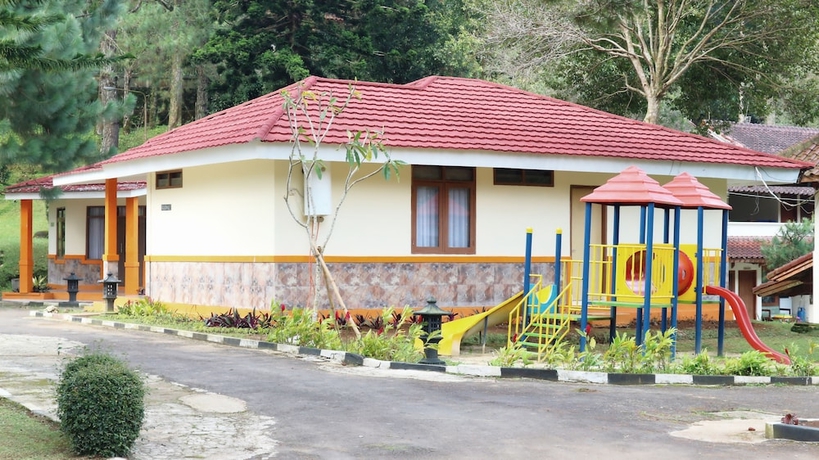 Imagen de la habitación del Hotel Arra Lembah Pinus. Foto 14