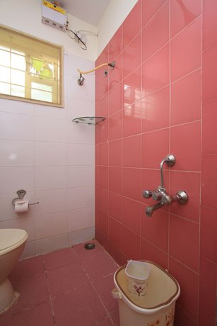 Imagen de la habitación del Hotel Arra Suites. Foto 10