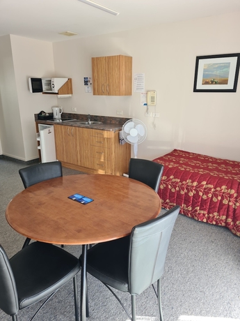 Imagen de la habitación del Hotel Arran Motel. Foto 14