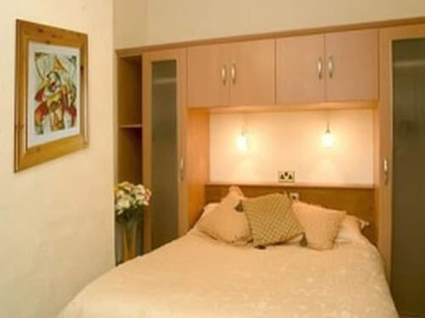 Imagen de la habitación del Hotel Arrandale House. Foto 11