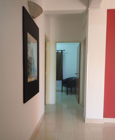 Imagen del bar/restaurante del Hotel Ar-raudhah Suite And. Foto 4