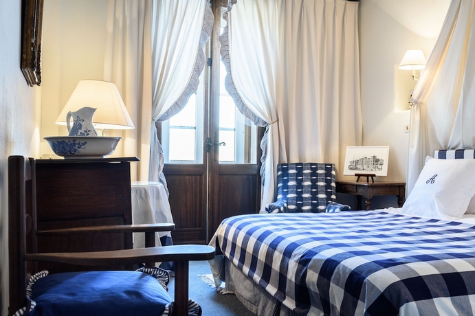 Imagen de la habitación del Hotel Arraya. Foto 8