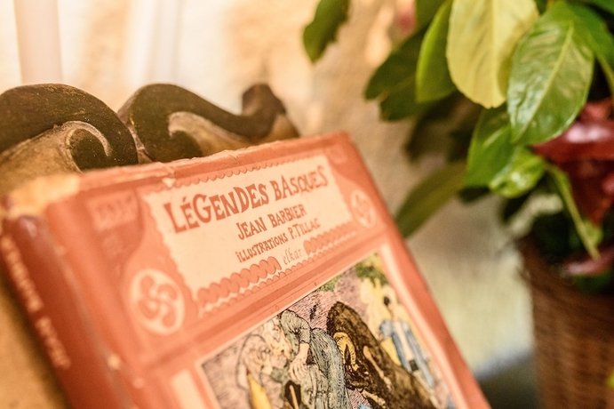 Imagen de los interiores del Hotel Arraya. Foto 18