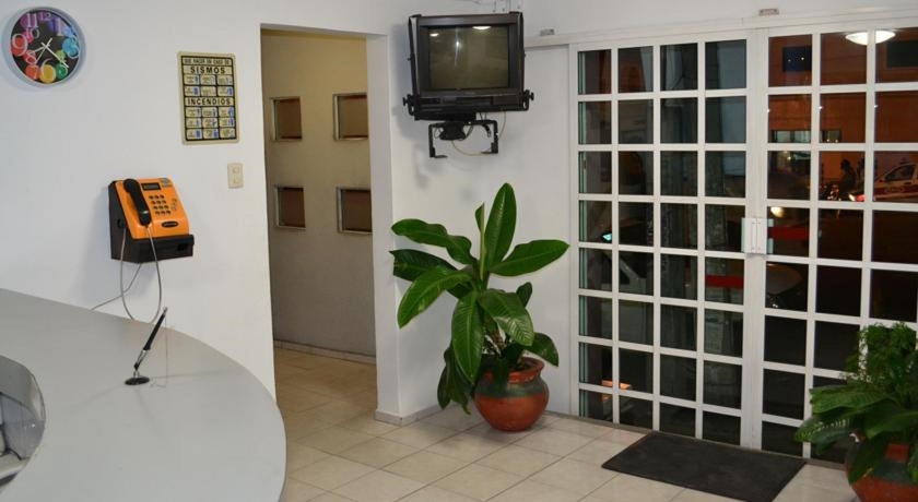 Imagen de los interiores del Hotel Arrecife. Foto 15