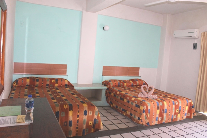Imagen de la habitación del Hotel Arrecife Plus. Foto 6