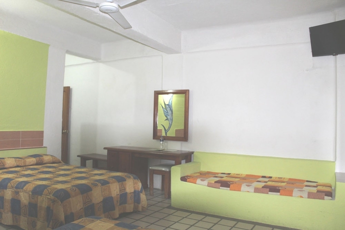 Imagen de la habitación del Hotel Arrecife Plus. Foto 13