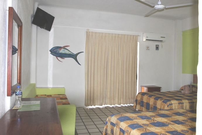 Imagen de la habitación del Hotel Arrecife Plus. Foto 15