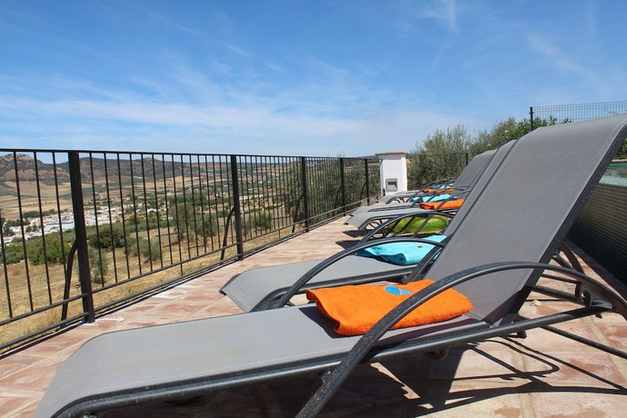 Imagen de la piscina del Hotel Arriadh, Ronda. Foto 15
