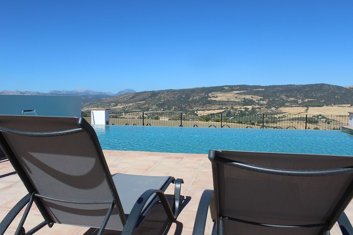 Imagen de la piscina del Hotel Arriadh, Ronda. Foto 20