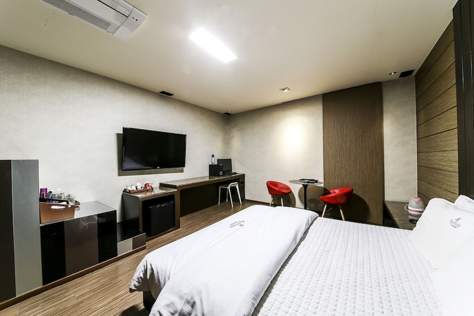 Imagen de la habitación del Hotel Arrietty Motel. Foto 7