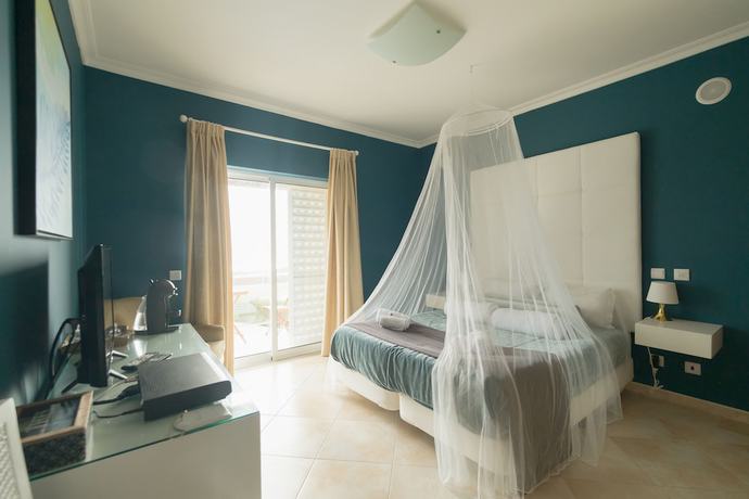 Imagen de la habitación del Hotel Arrifana Destination Boutique. Foto 19