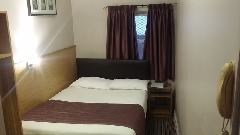 Imagen de la habitación del Hotel Arriva. Foto 10