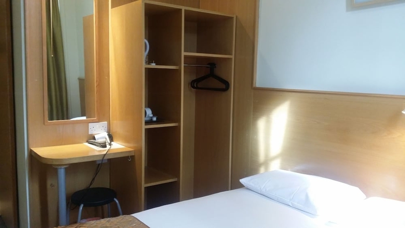 Imagen de la habitación del Hotel Arriva. Foto 11