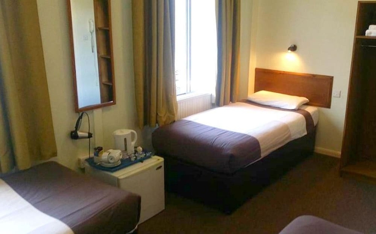 Imagen de la habitación del Hotel Arriva. Foto 18