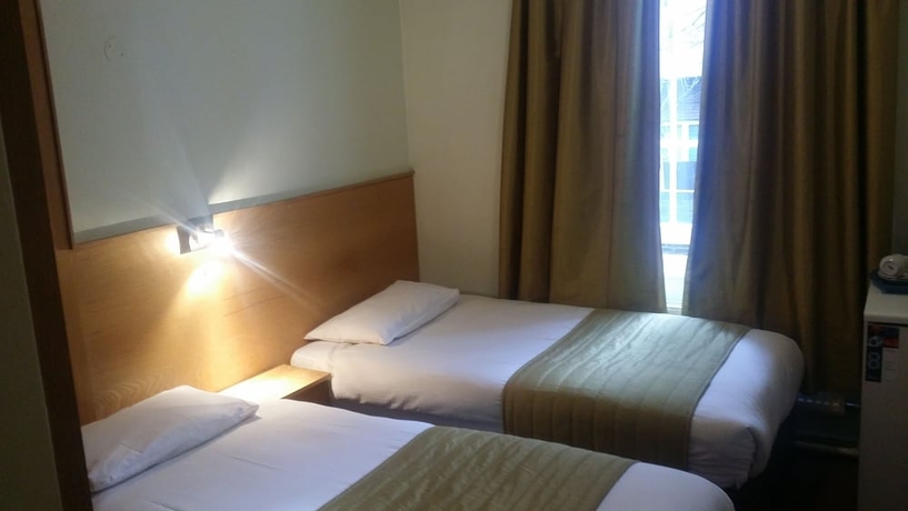 Imagen de la habitación del Hotel Arriva, Londres. Foto 5