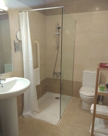 Imagen de la habitación del Hotel Arrope. Foto 10