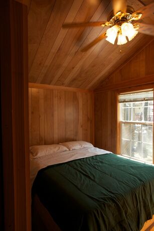 Imagen de la habitación del Hotel Arrowhead Resort Campground. Foto 18