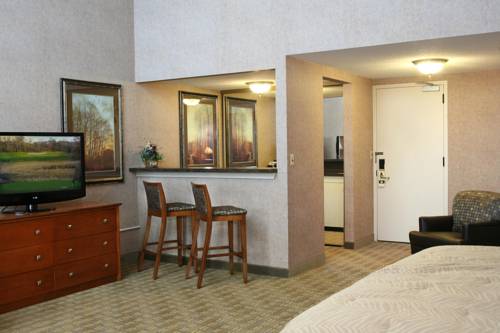 Imagen de la habitación del Hotel Arrowwood Resort and Conference Center. Foto 6