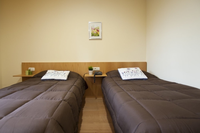 Imagen de la habitación del Hotel Arrupe. Foto 7