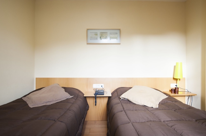 Imagen de la habitación del Hotel Arrupe. Foto 13