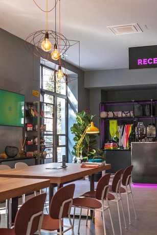 Imagen de los interiores del Hotel Arryvo. Foto 19