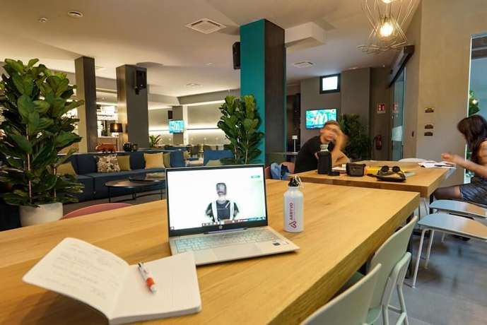 Imagen de los interiores del Hotel Arryvo. Foto 20