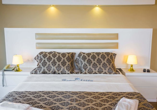 Imagen de la habitación del Hotel Arsen. Foto 12