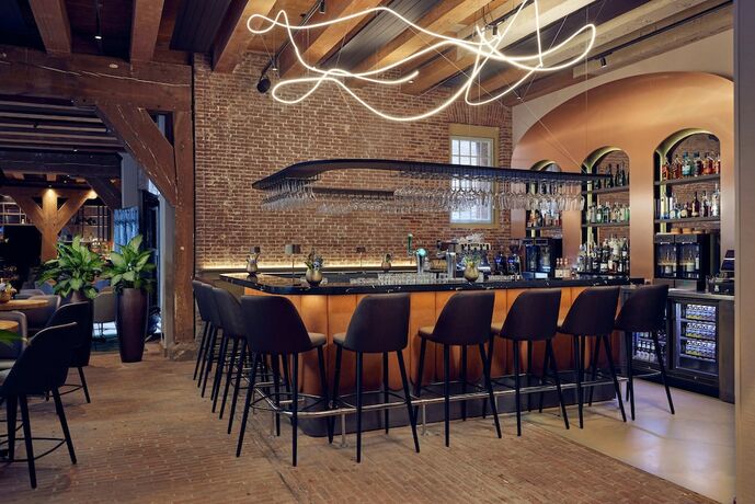 Imagen del bar/restaurante del Hotel Arsenaal Delft. Foto 8