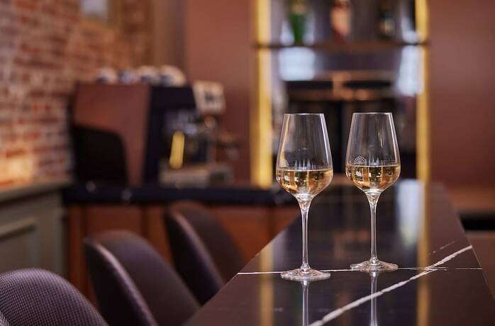 Imagen del bar/restaurante del Hotel Arsenaal Delft. Foto 10