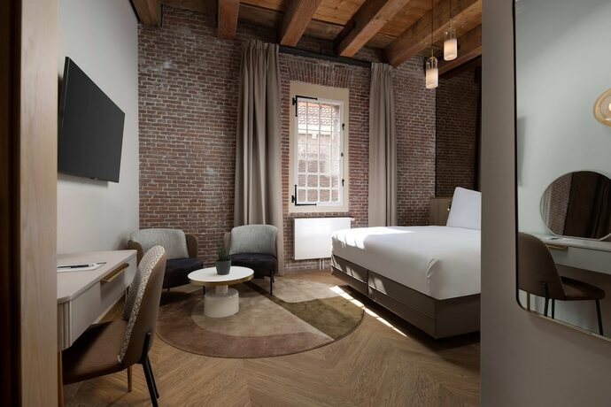 Imagen de la habitación del Hotel Arsenaal Delft. Foto 20