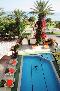 Imagen de la piscina del Hotel Arsi Enfi City Beach. Foto 9