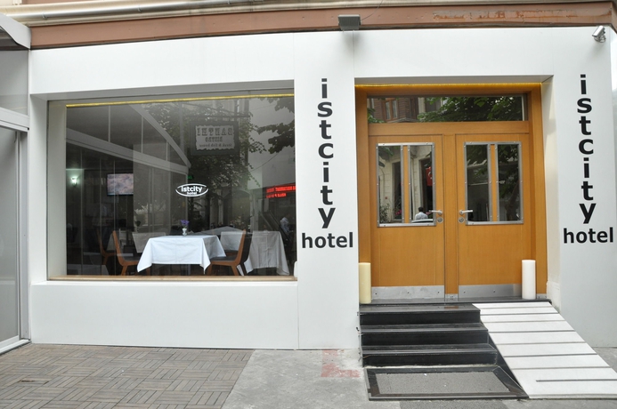 Imagen de los exteriores del Hotel Arsima. Foto 5