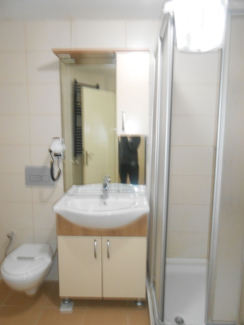 Imagen de la habitación del Hotel Arsima. Foto 4