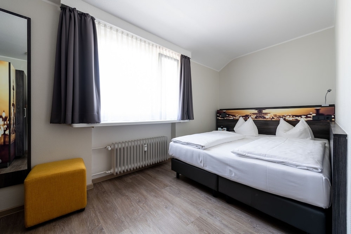 Imagen de la habitación del Hotel Art Aachen. Foto 5