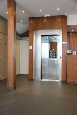 Imagen de los interiores del Hotel Art Batignolles. Foto 16